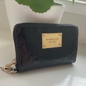 Michael Kors Wristlet